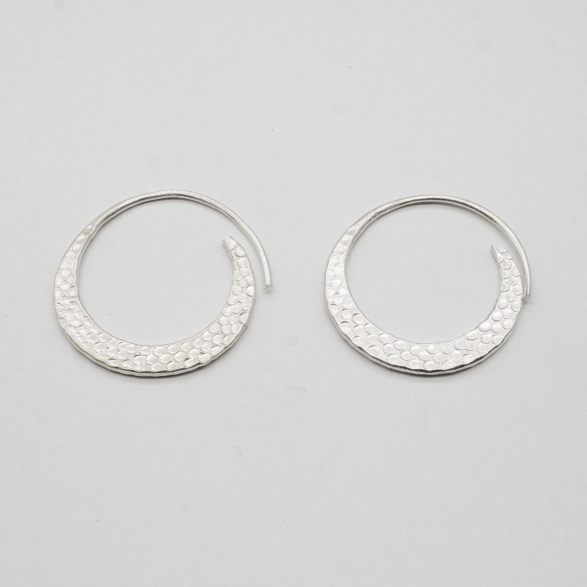 カレンシルバーピアス(KSE05シリーズ)