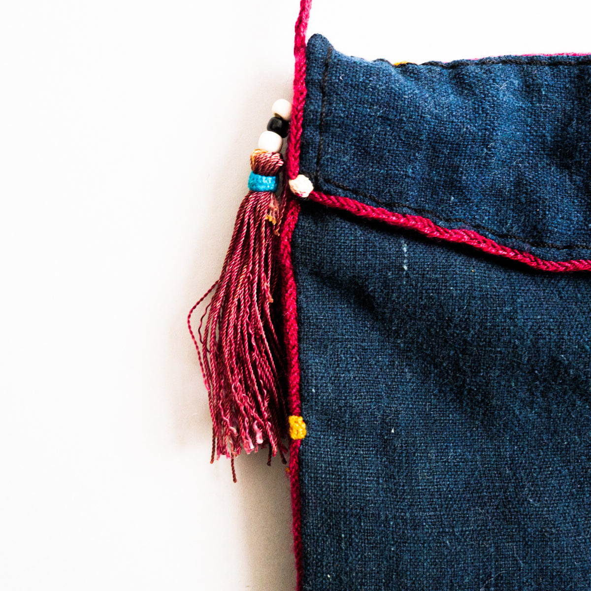 カレン族藍染め手織り肩掛けポーチ