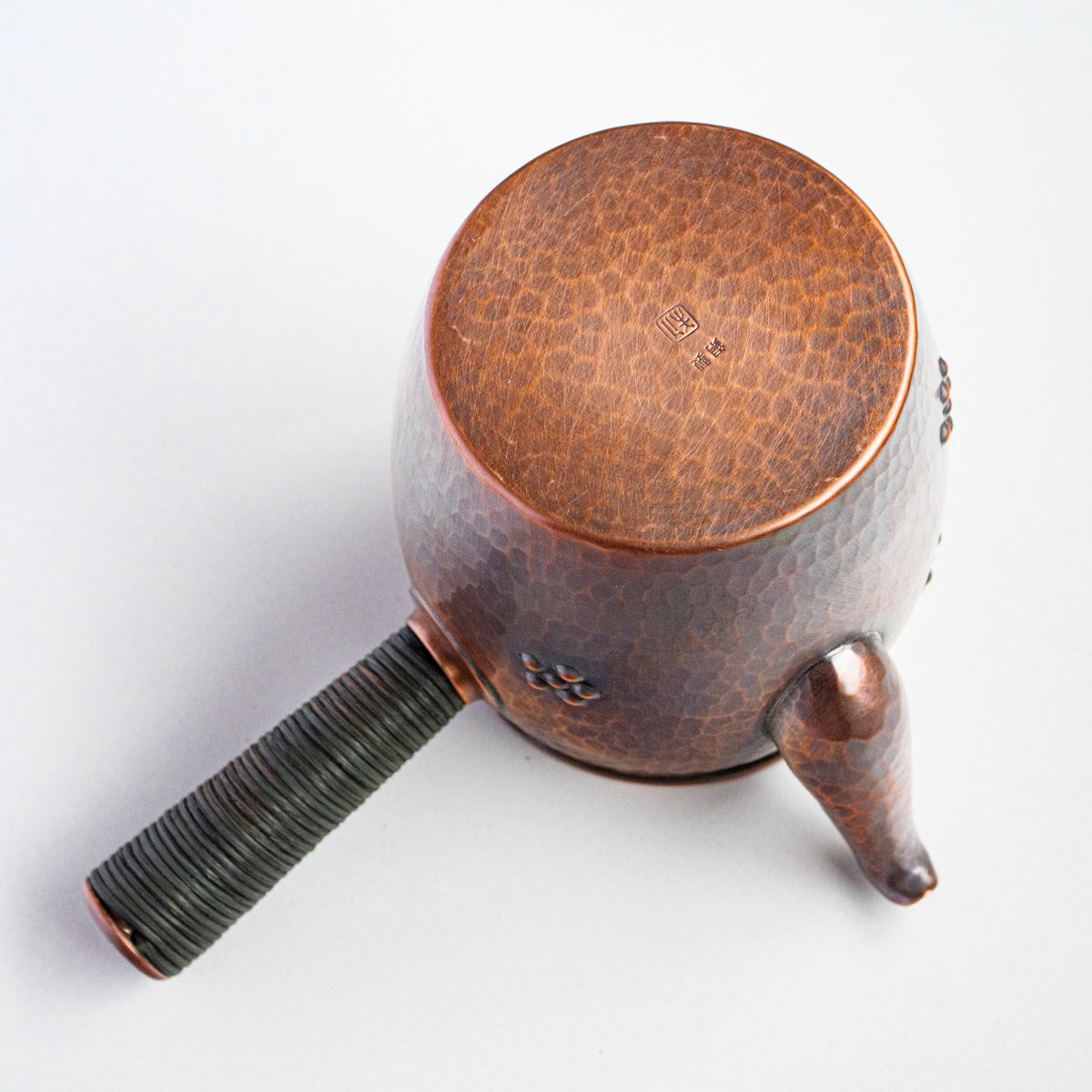 銅製急須タル形(大)梅丸つち目