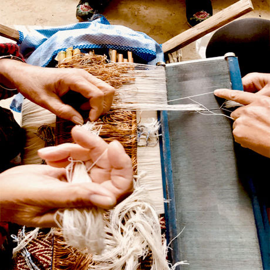 プイ族ショルダーバッグ(ホワイト)