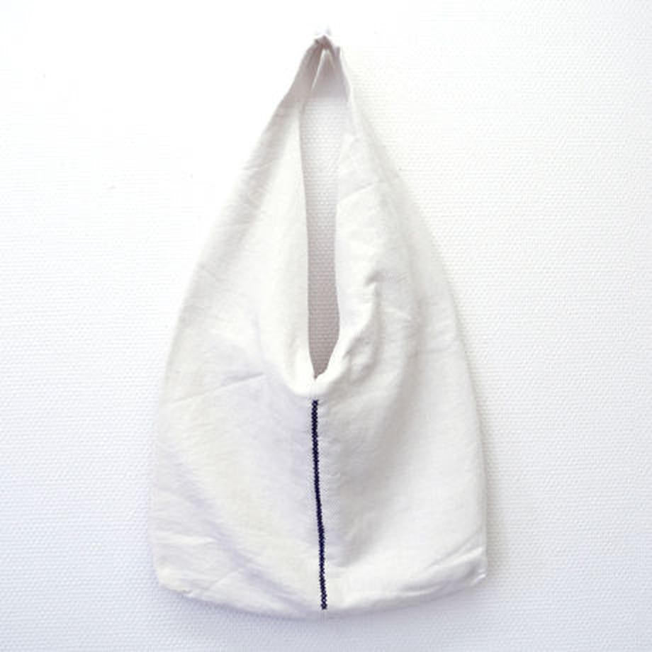 プイ族 ステッチバッグ(ホワイト)