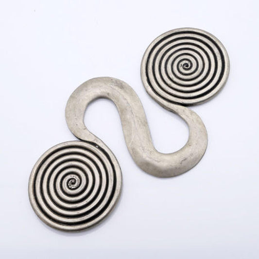 トン族 渦巻飾り