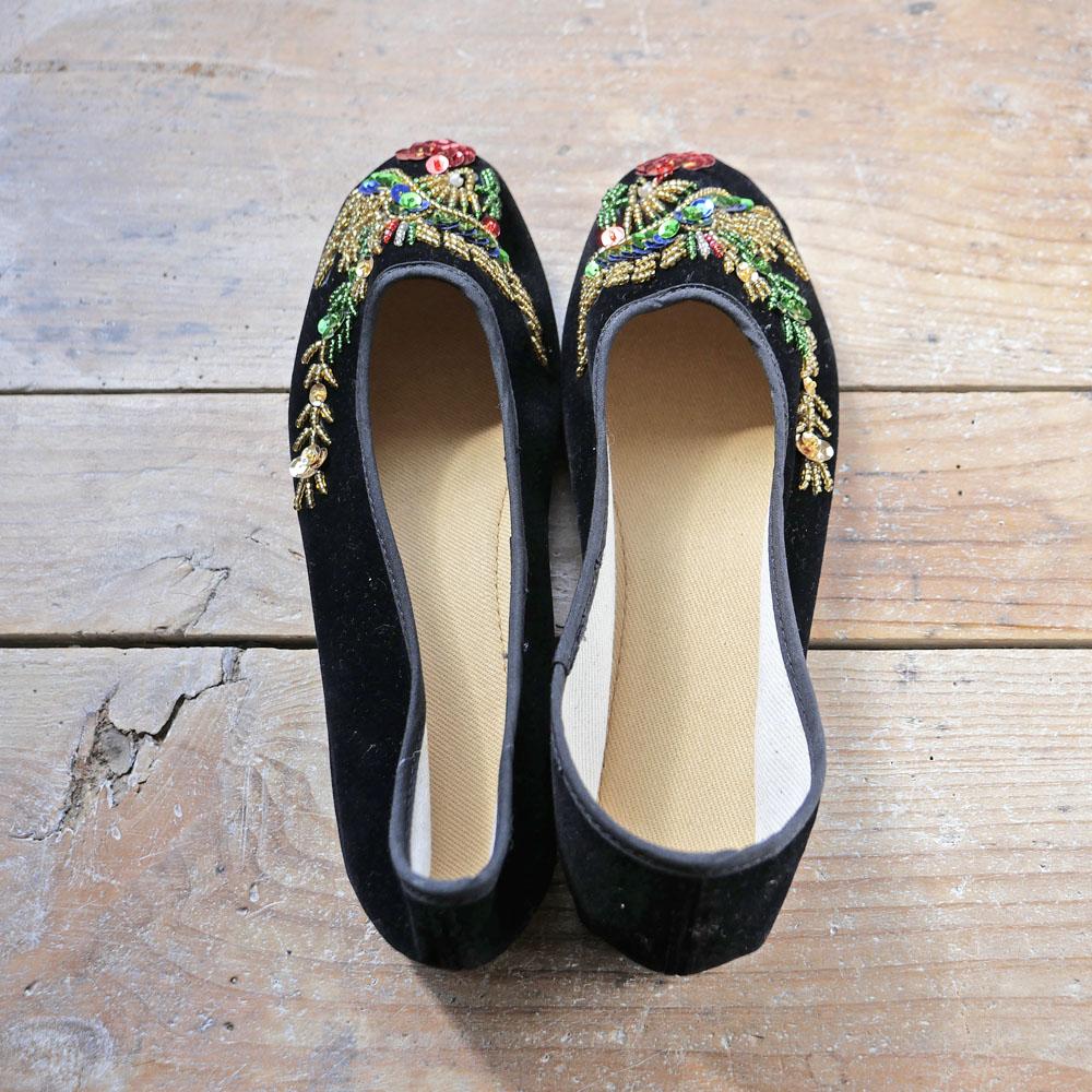 ヴェルベットビーズ靴