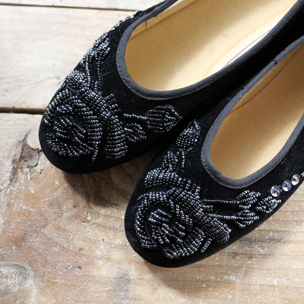 ヴェルベットビーズ靴