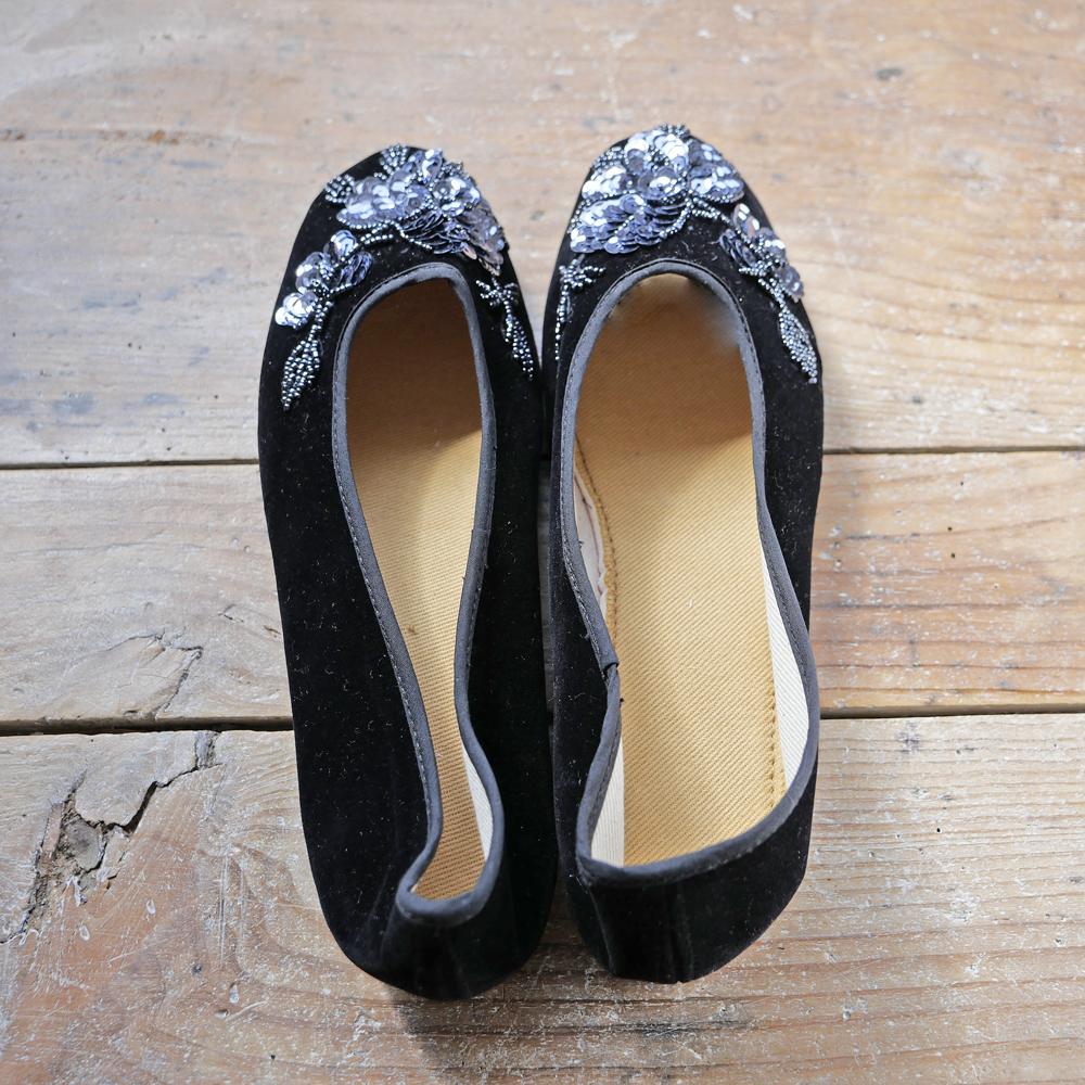 ヴェルベットビーズ靴