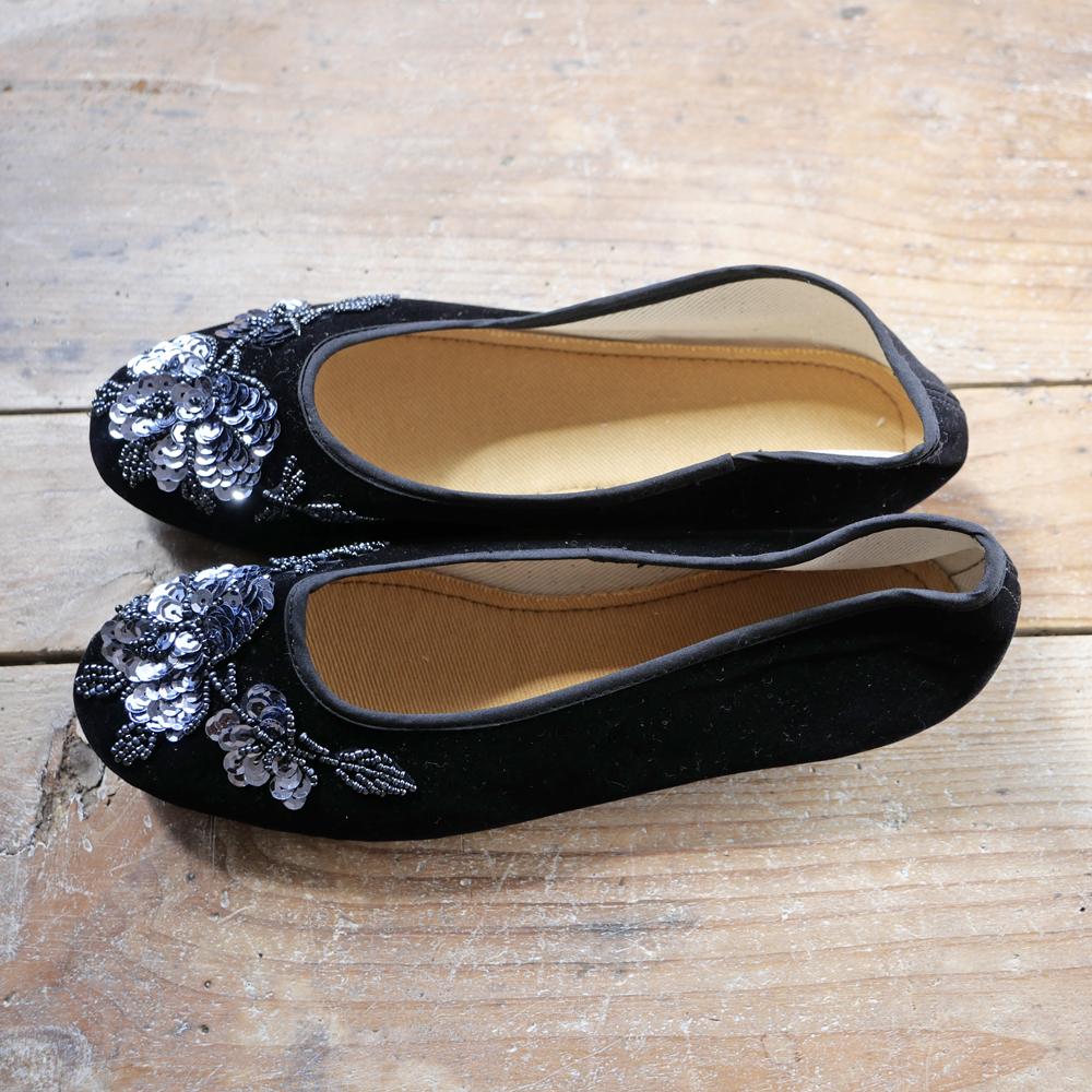 ヴェルベットビーズ靴