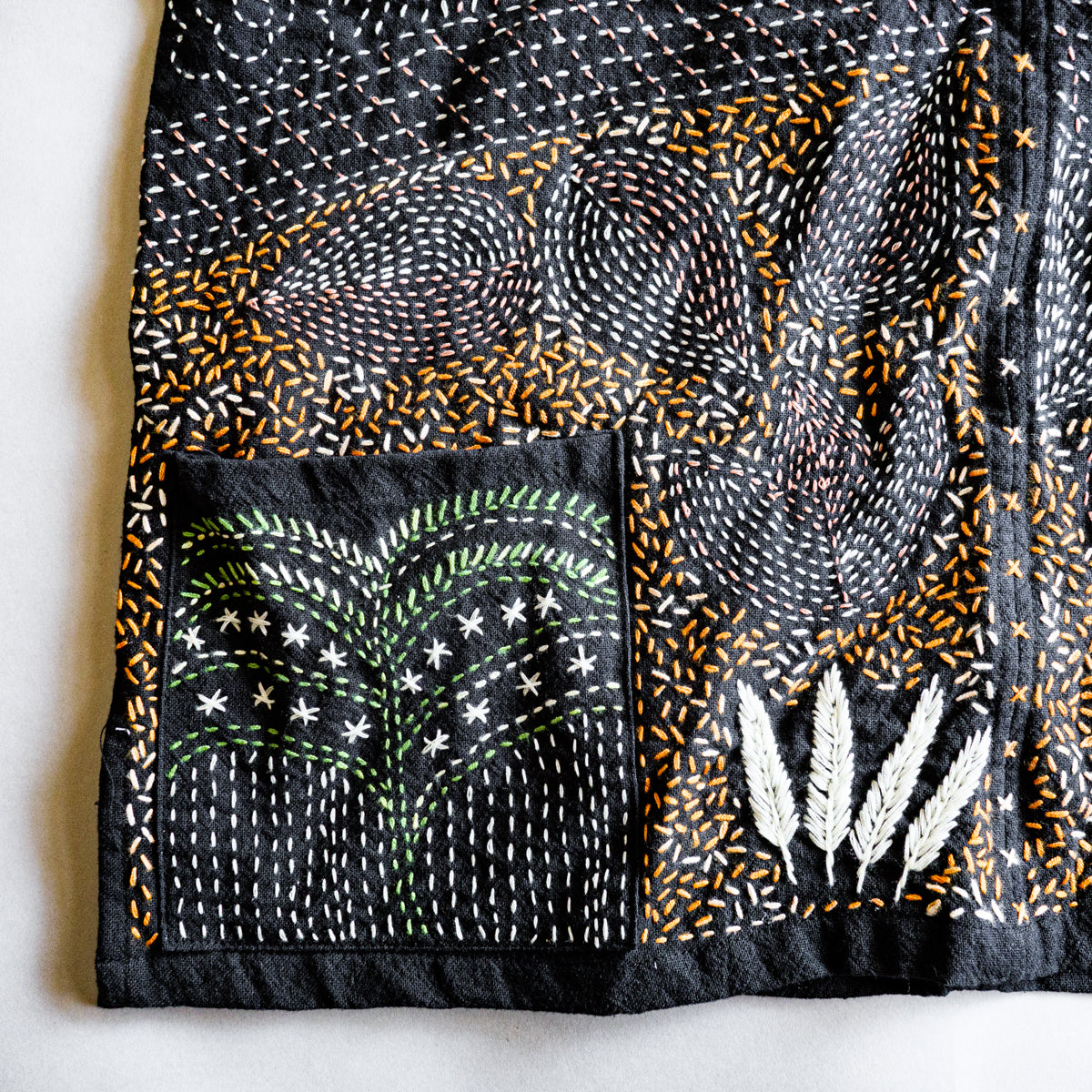 ラワ族刺繍スクエアトップス