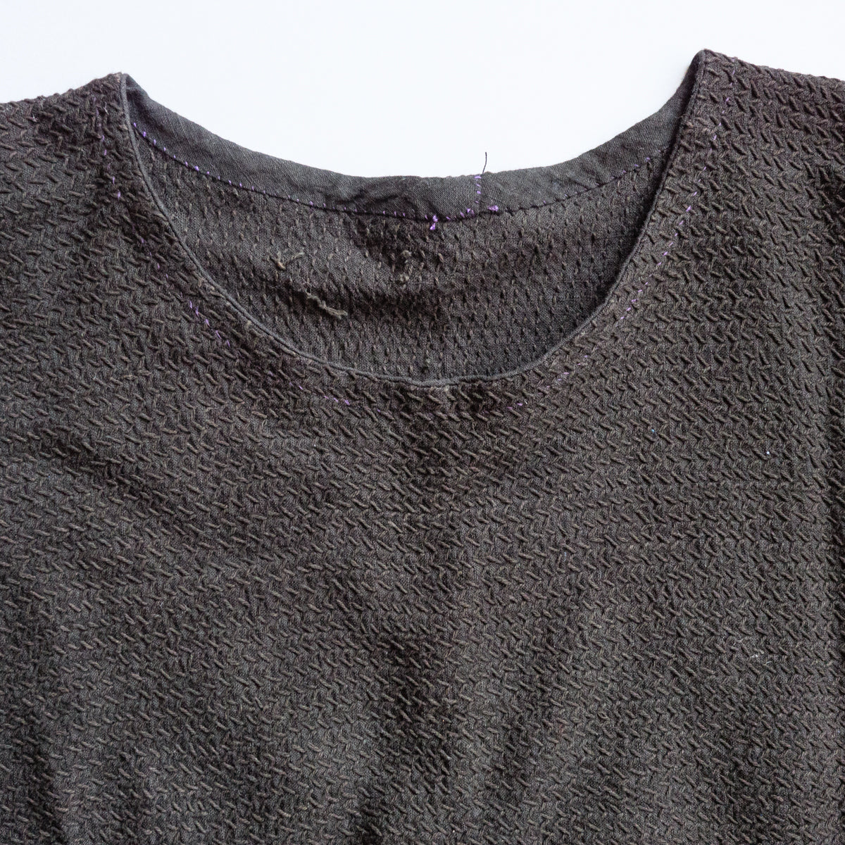 ヤオ族刺し子草木染ブラウス(黒)