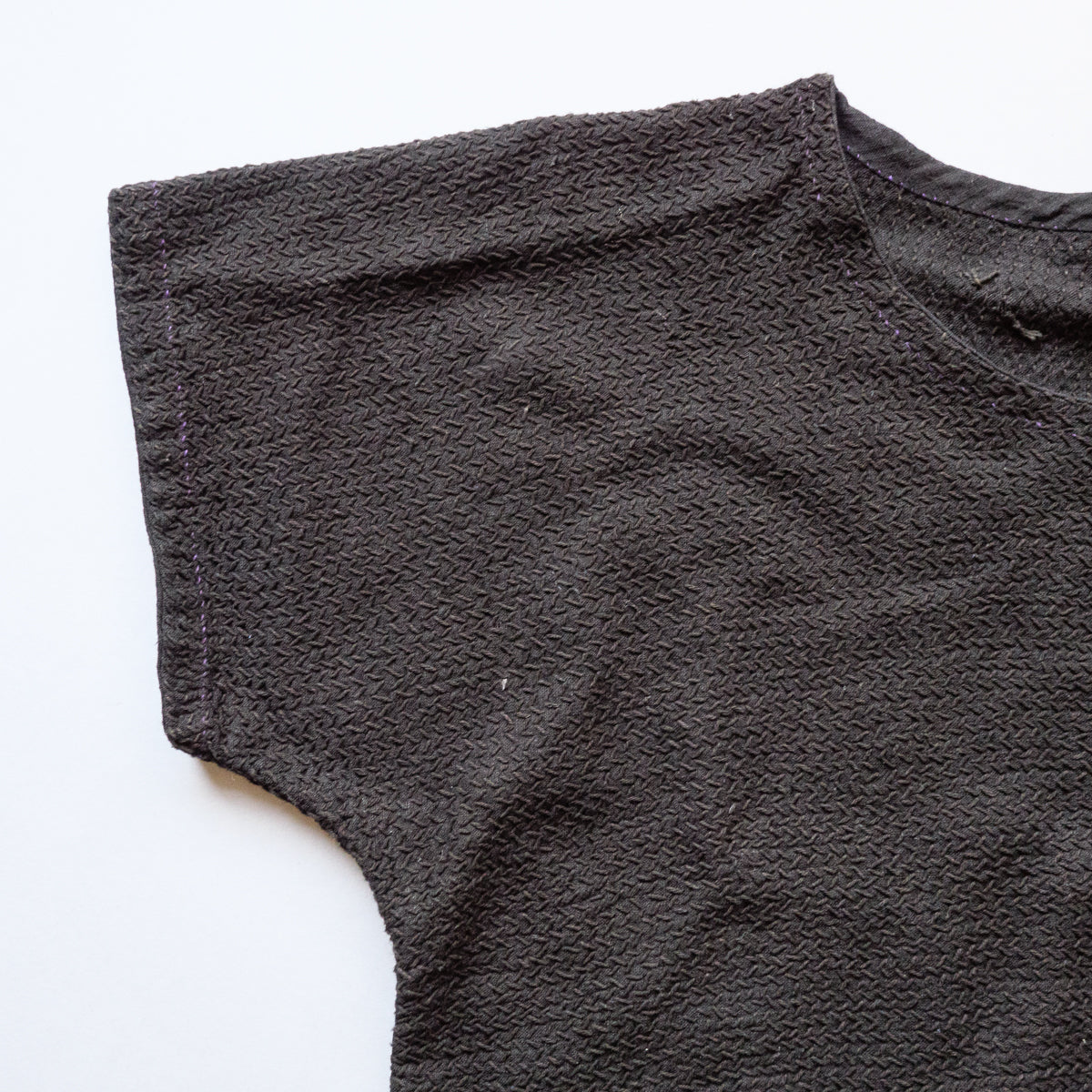 ヤオ族刺し子草木染ブラウス(黒)