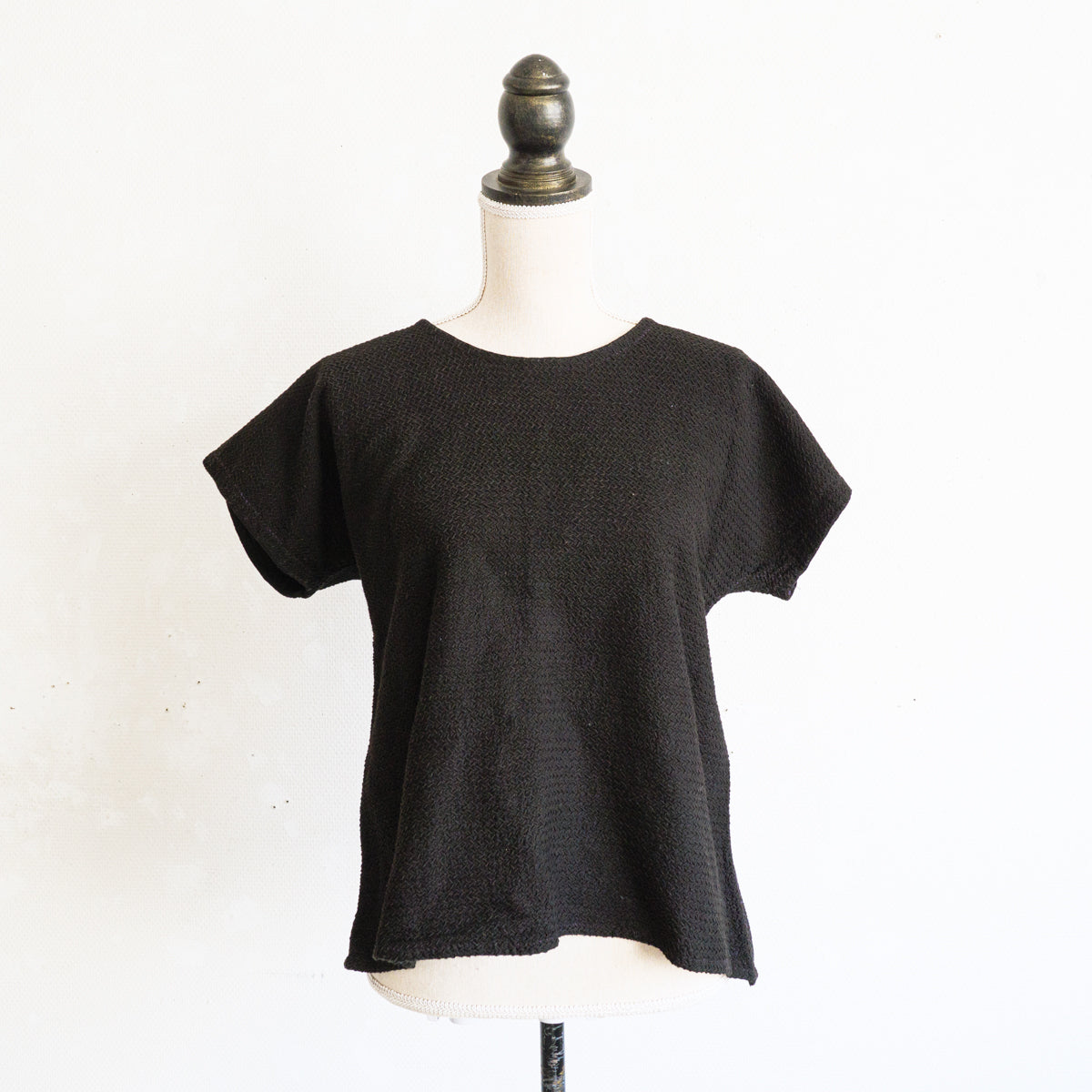 ヤオ族刺し子草木染ブラウス(黒)