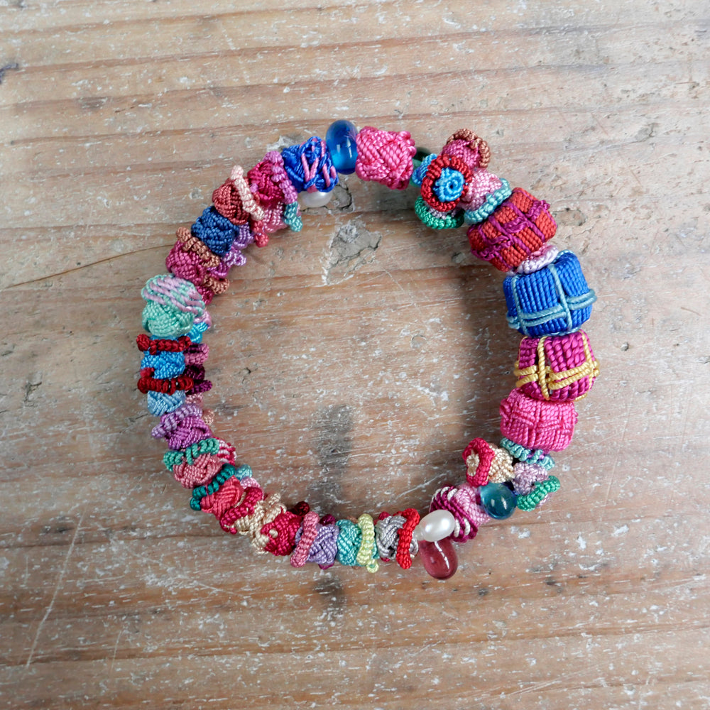 モロッコボタンブレスレット(ワイヤー式)