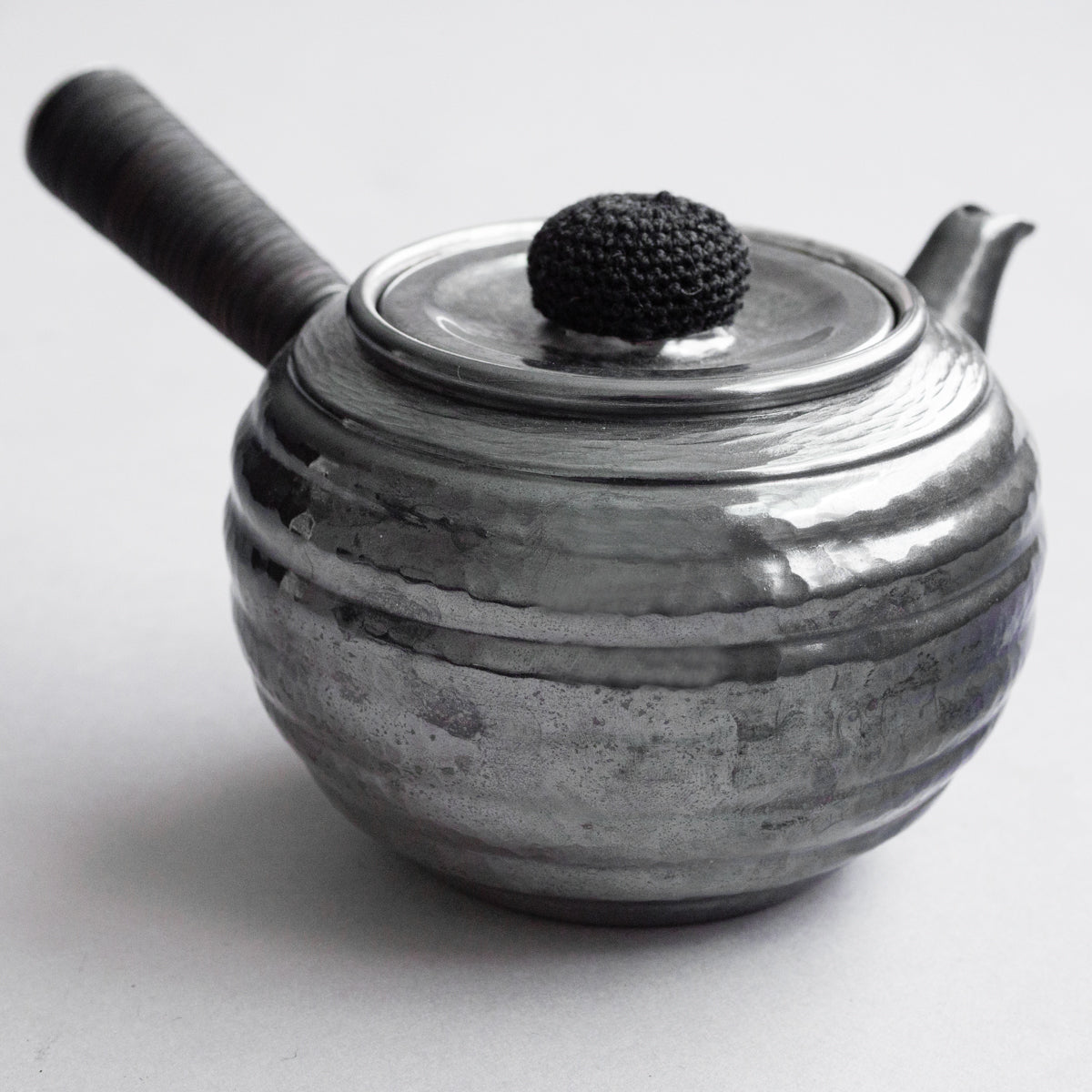 真鍮製急須丸形(中)段付