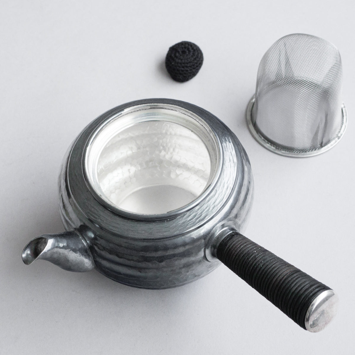 真鍮製急須丸形(中)段付