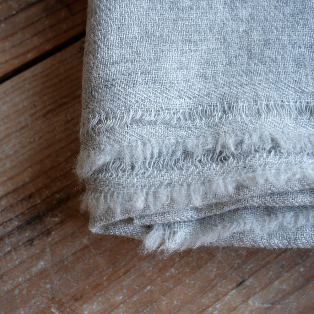 カシミヤ大判ウールストール(原毛色)