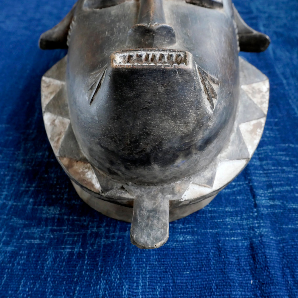 バウレ族女性仮面