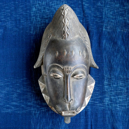 バウレ族女性仮面