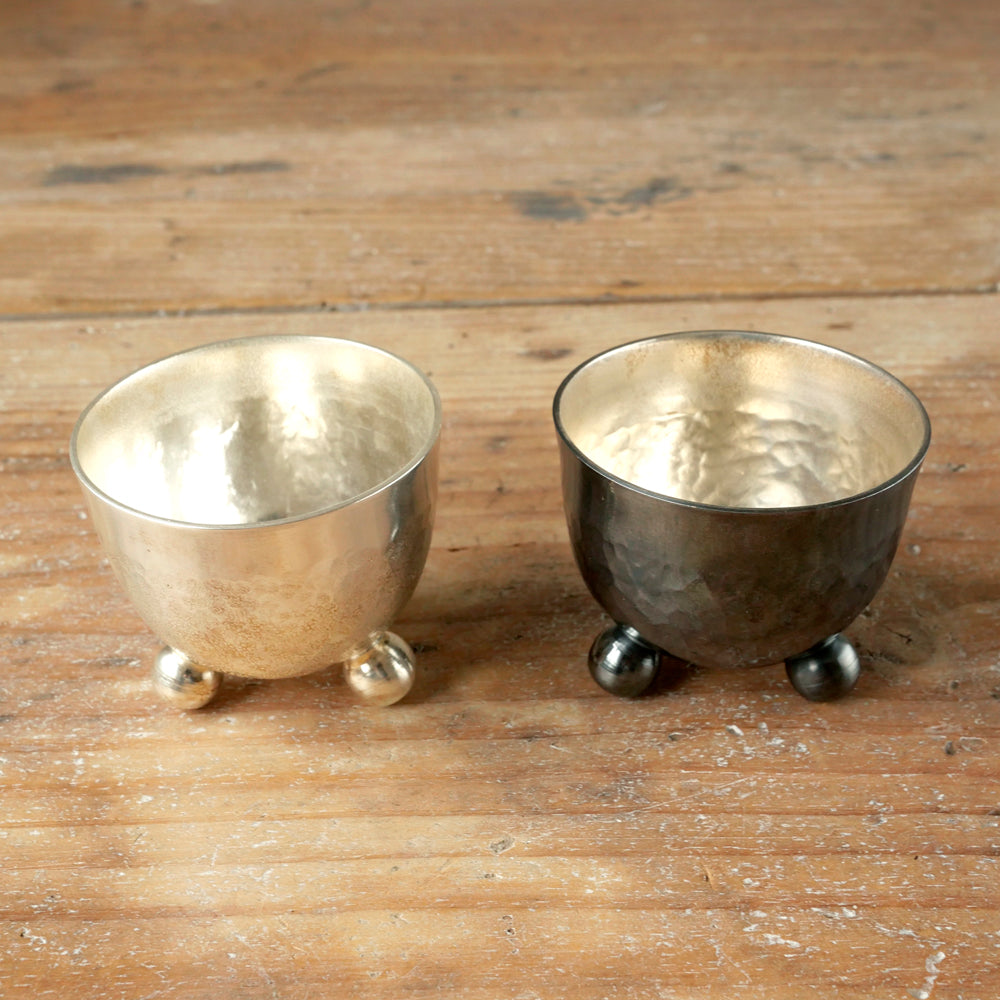 真鍮三つ足ぐい呑み