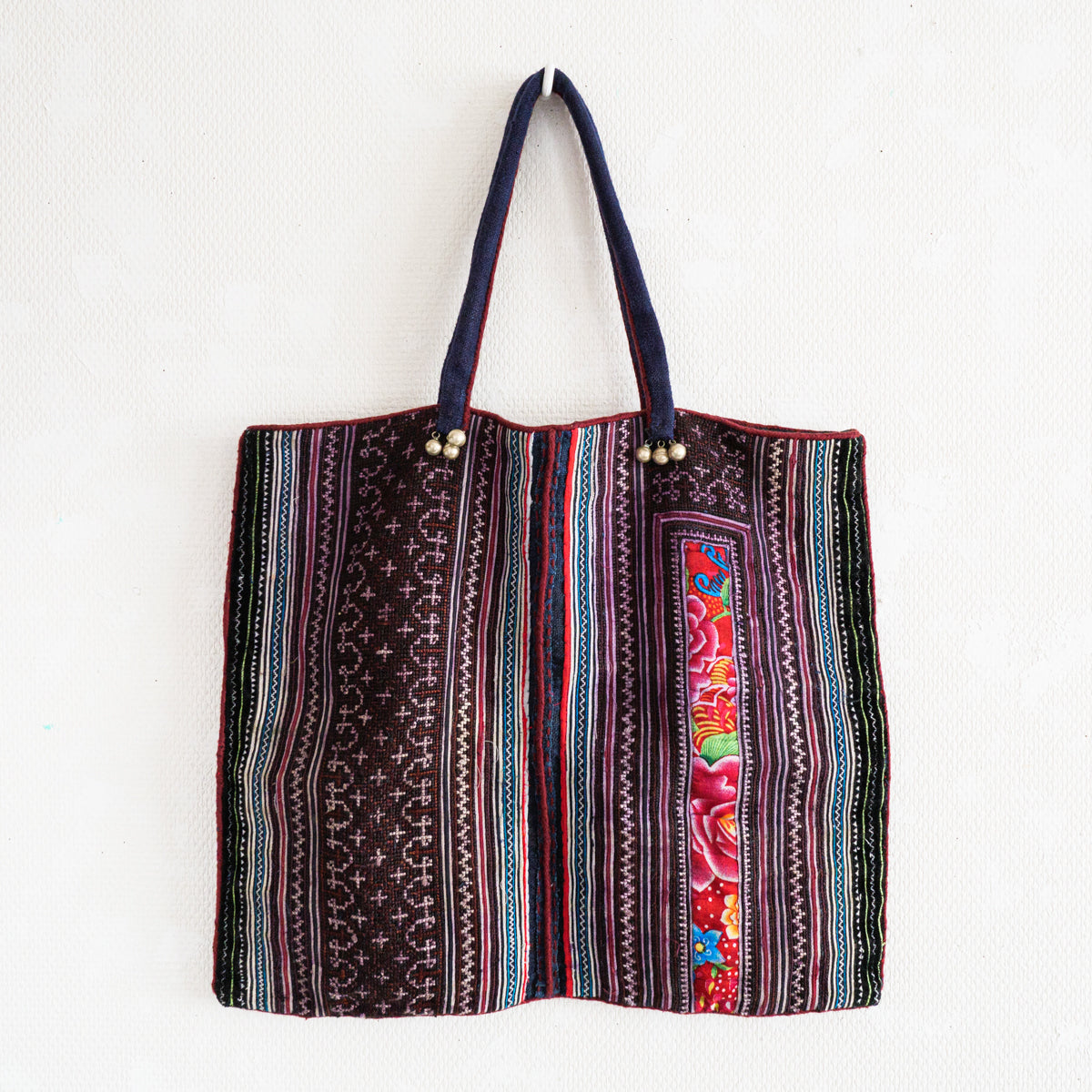 モン族シルクリネントートバッグ