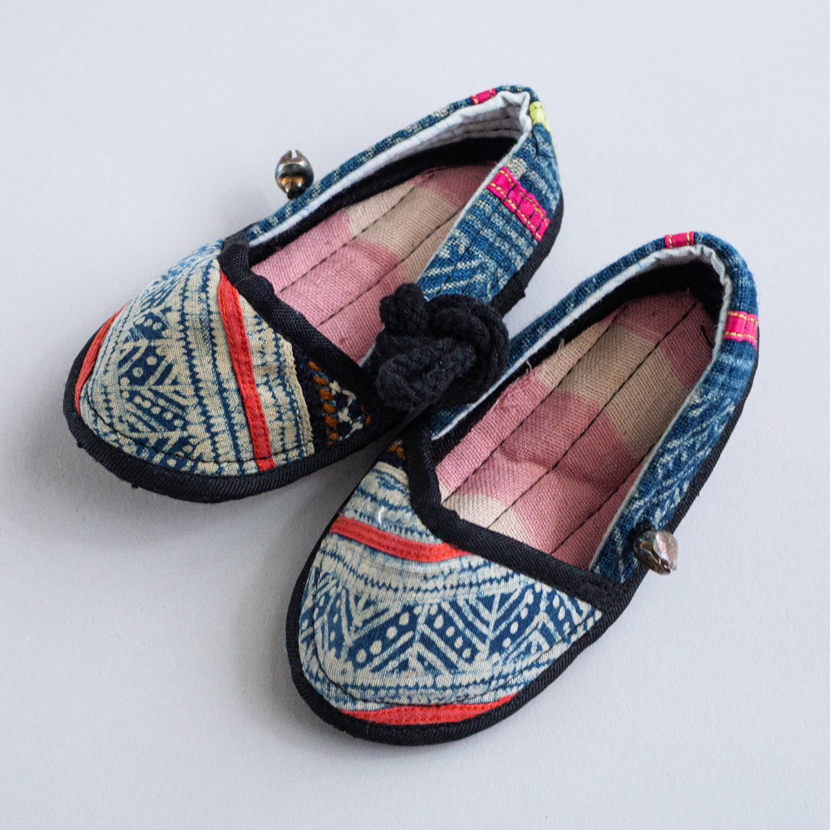 モン族子供用布靴