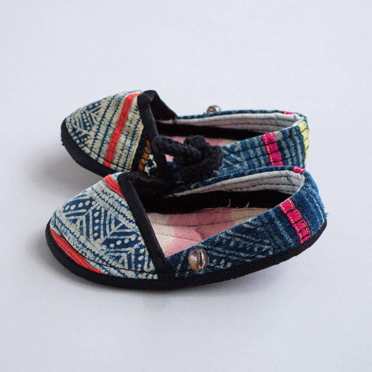 モン族子供用布靴