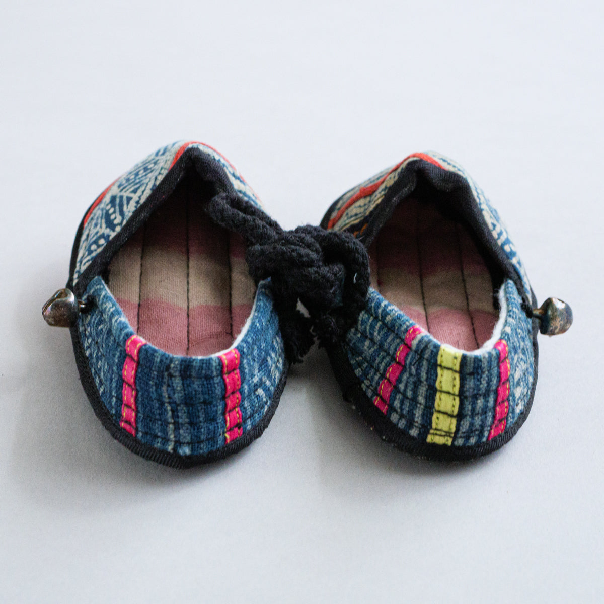 モン族子供用布靴