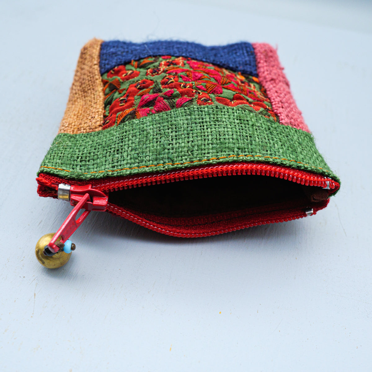 モン族パッチワークポーチ