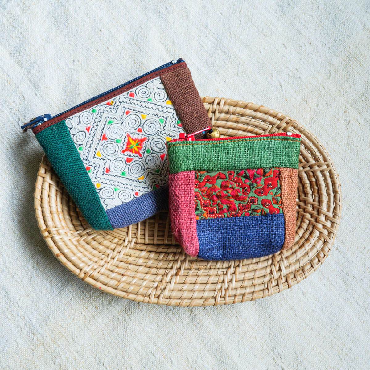 モン族パッチワークポーチ