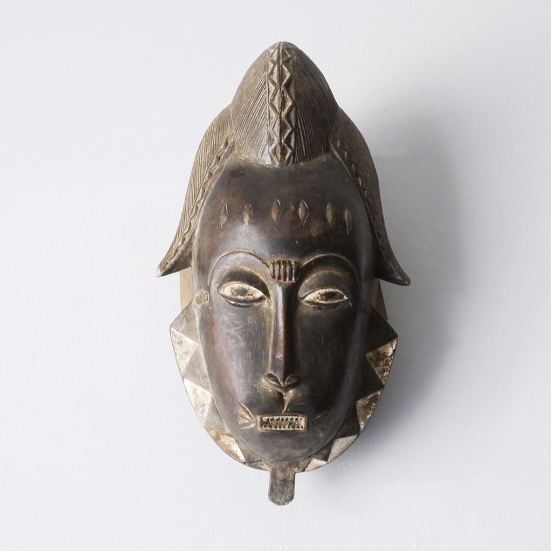 バウレ族女性仮面