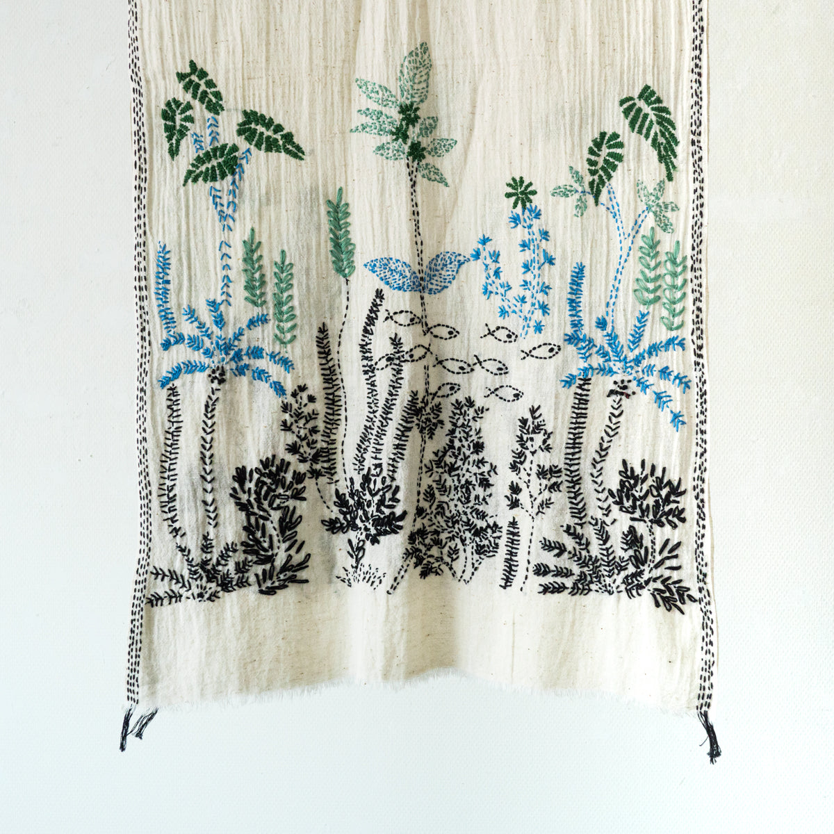 コットン刺繍ストール