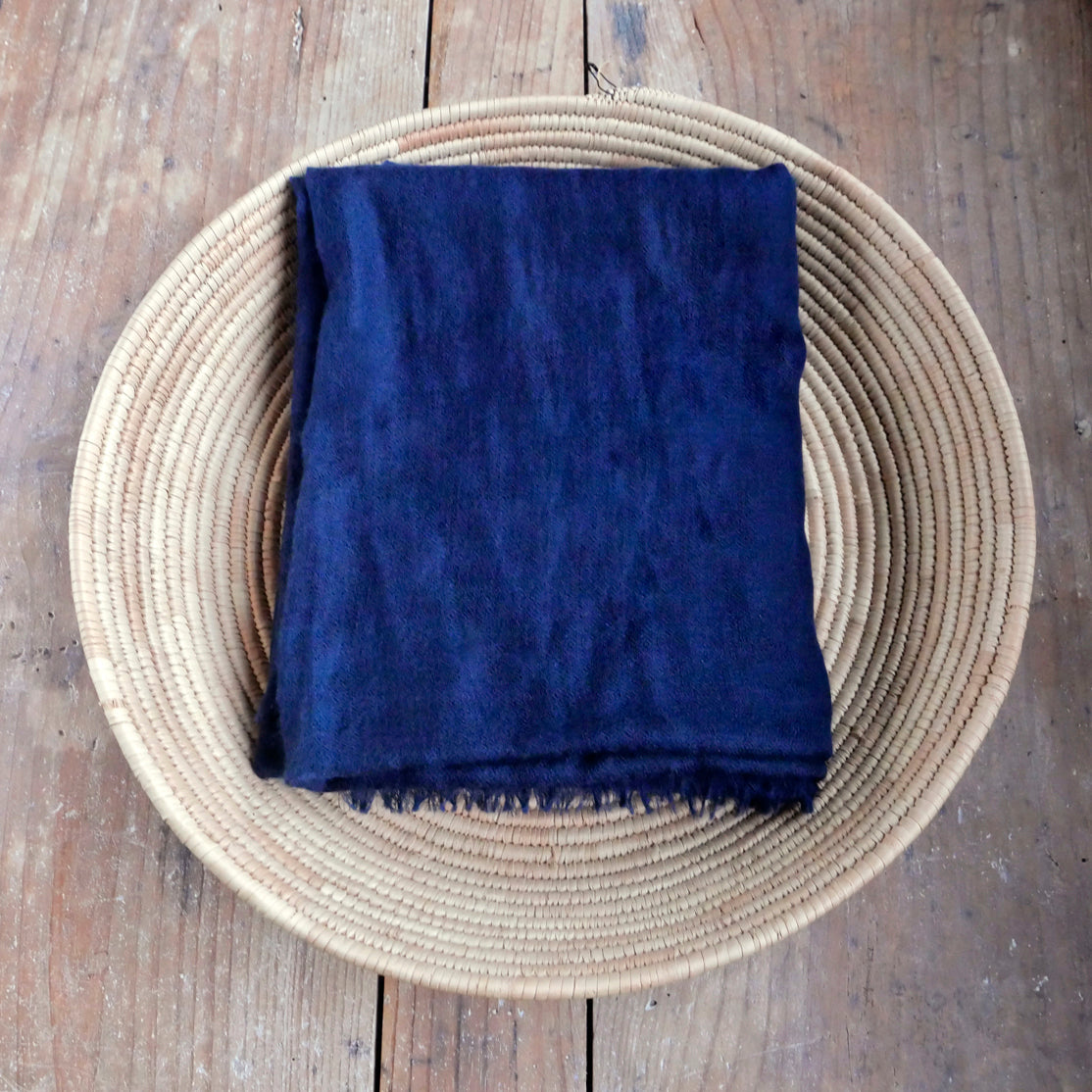 カシミヤ細毛ライトストール(藍染)