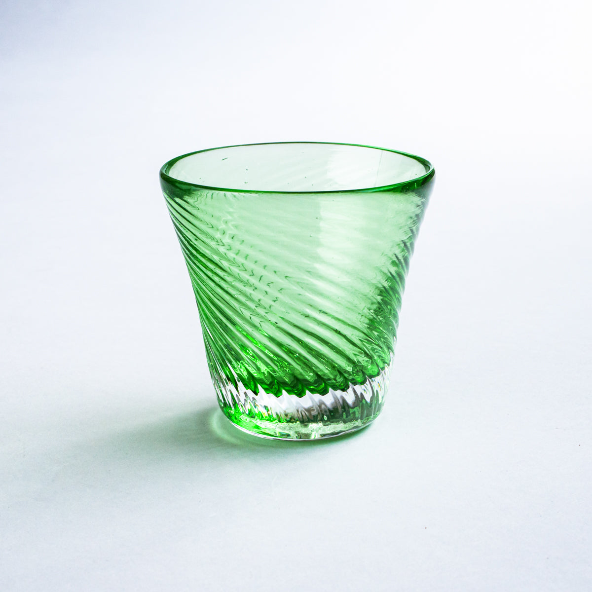 再生ガラスカップ(渦巻き)