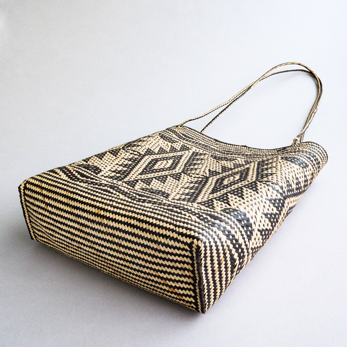 ダヤック族トートバッグ(柄入り)