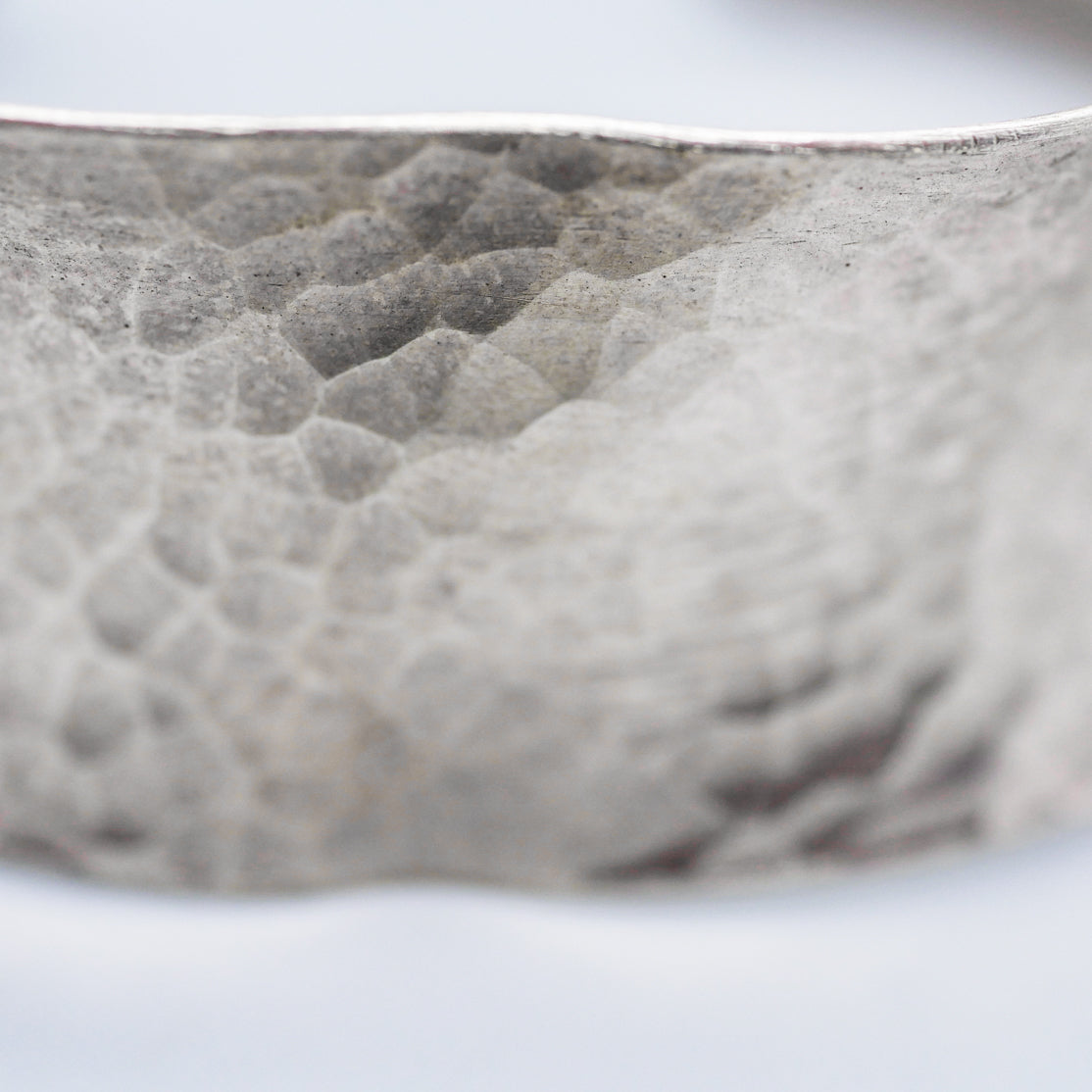 カレンシルバーバングル