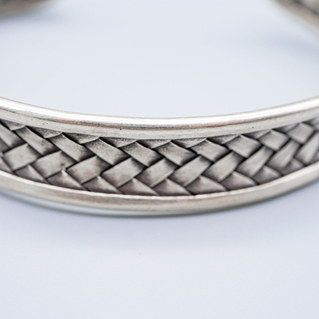 カレンシルバーバングル