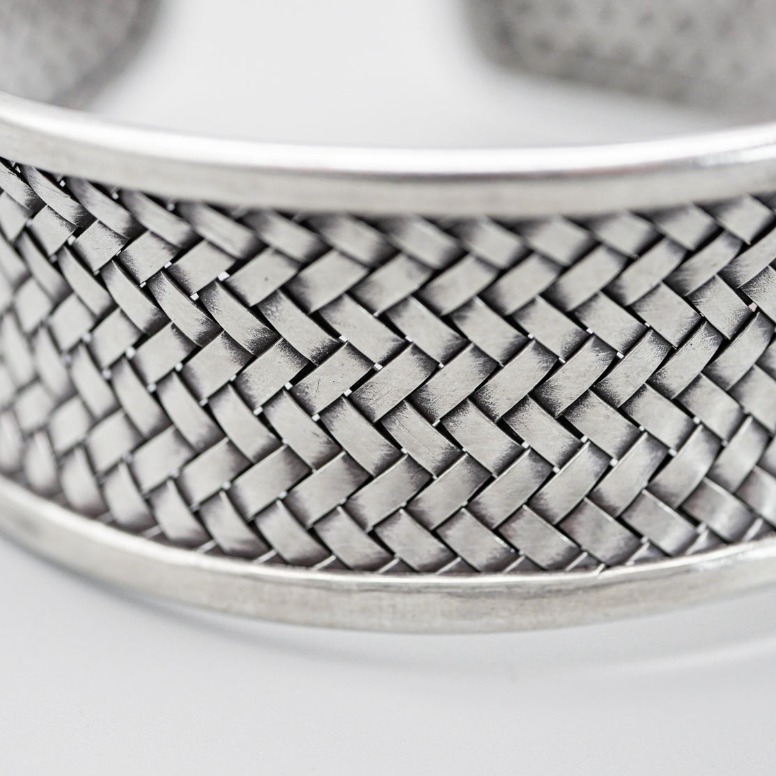 カレンシルバーバングル