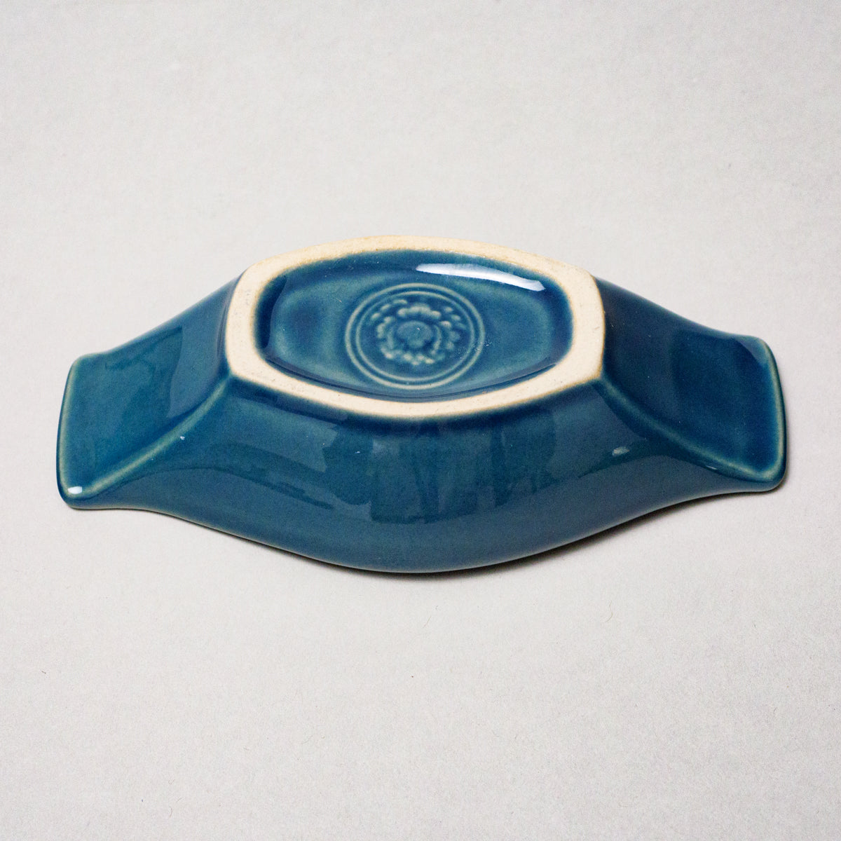 ランパーン花模様小皿