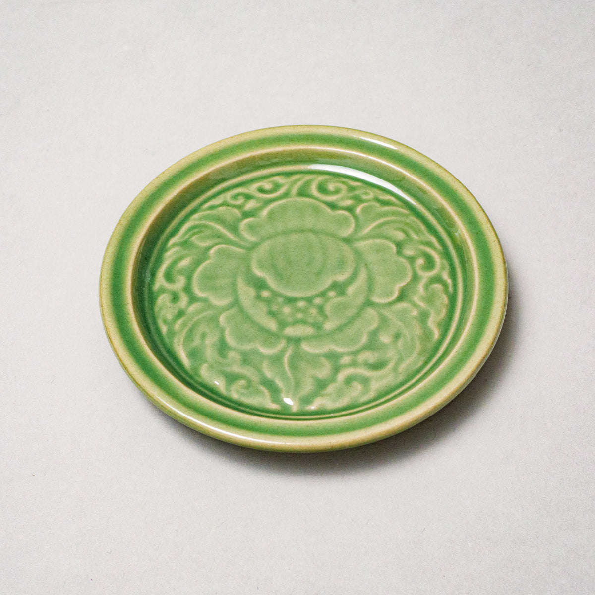 ランパーン花模様小皿