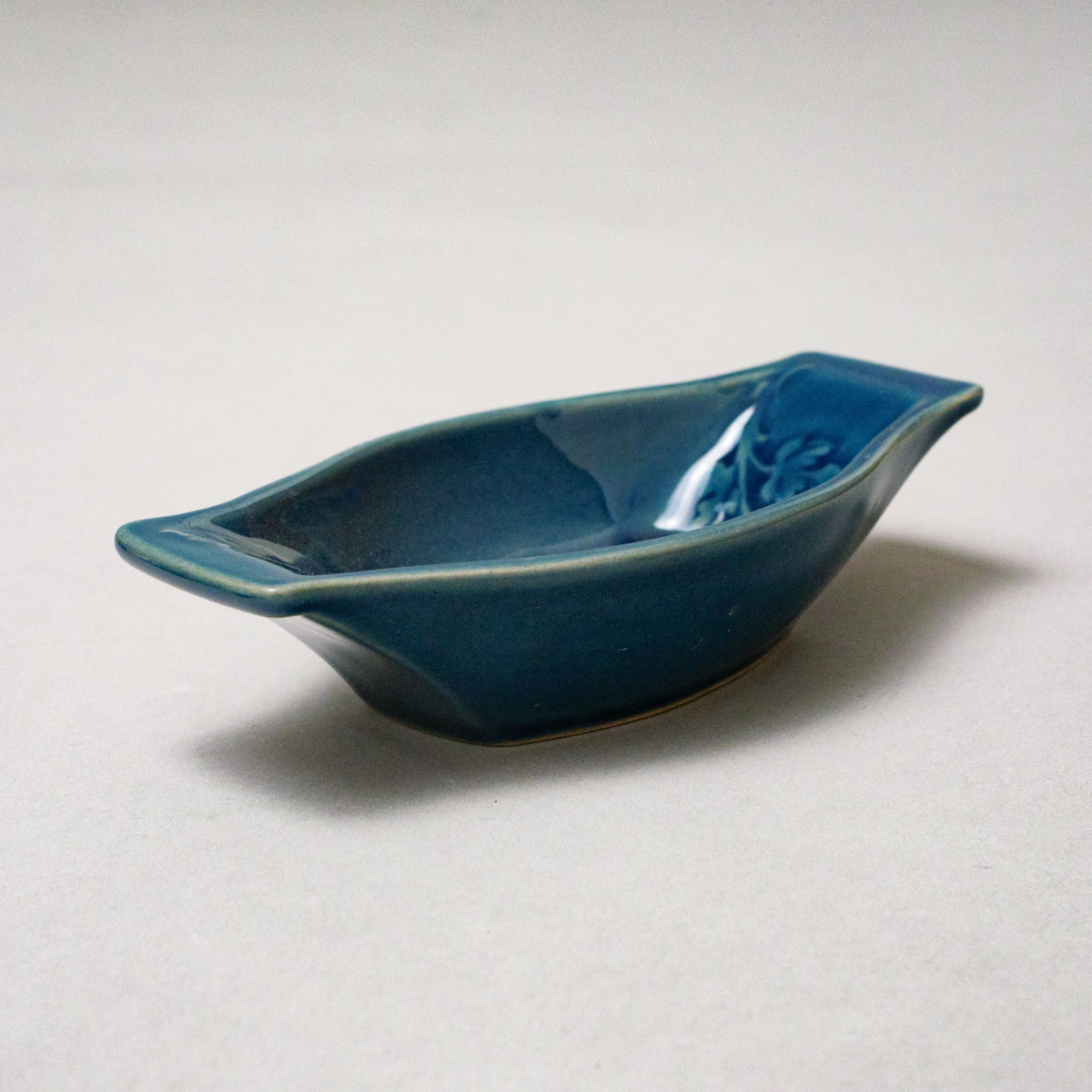 ランパーン花模様小皿