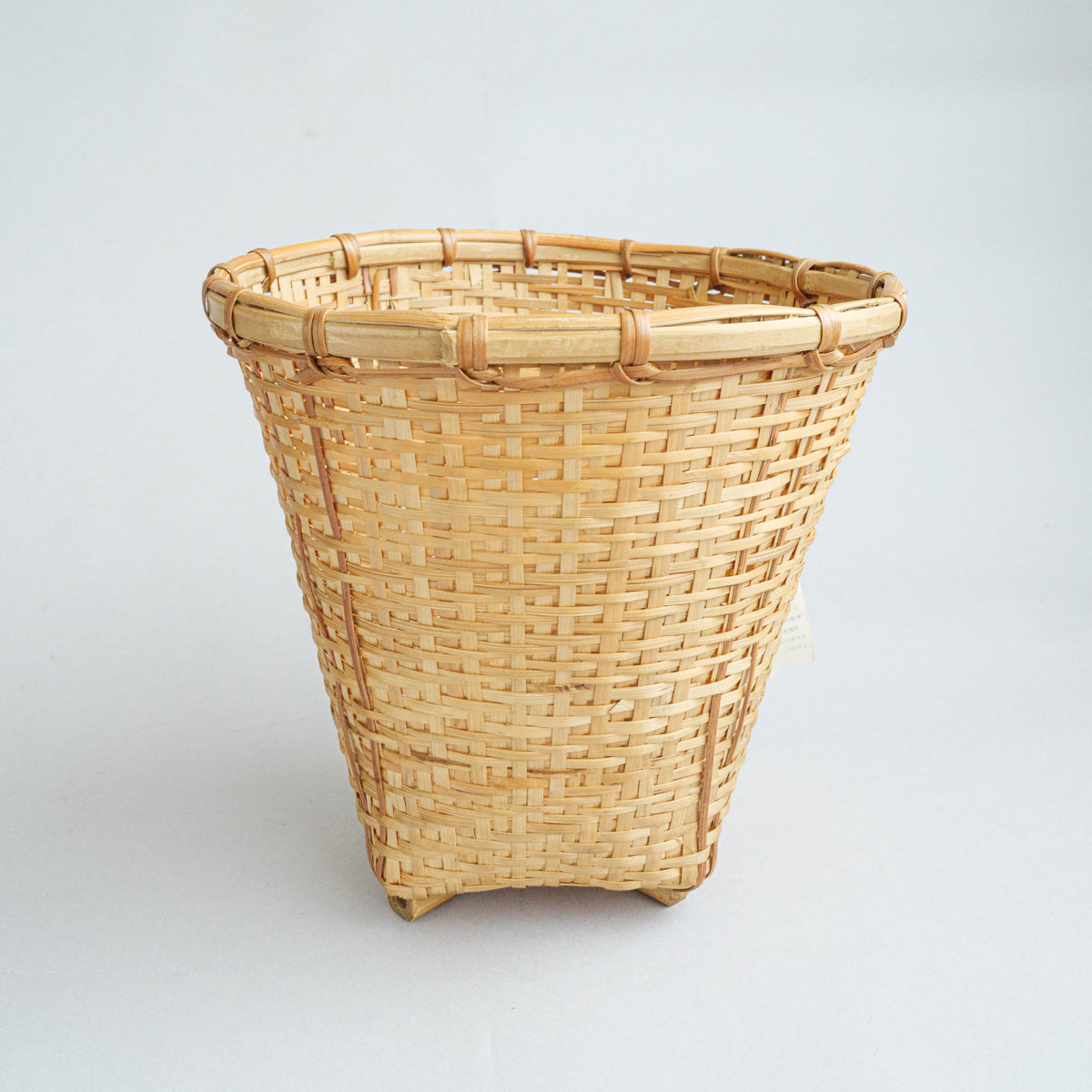 ラタンバスケット