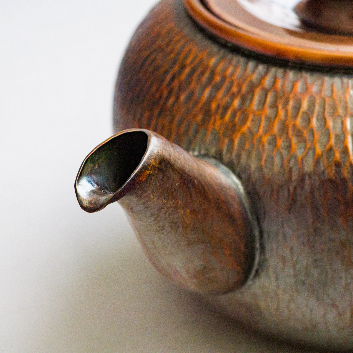 銅製急須丸形(中)タテゴザ目