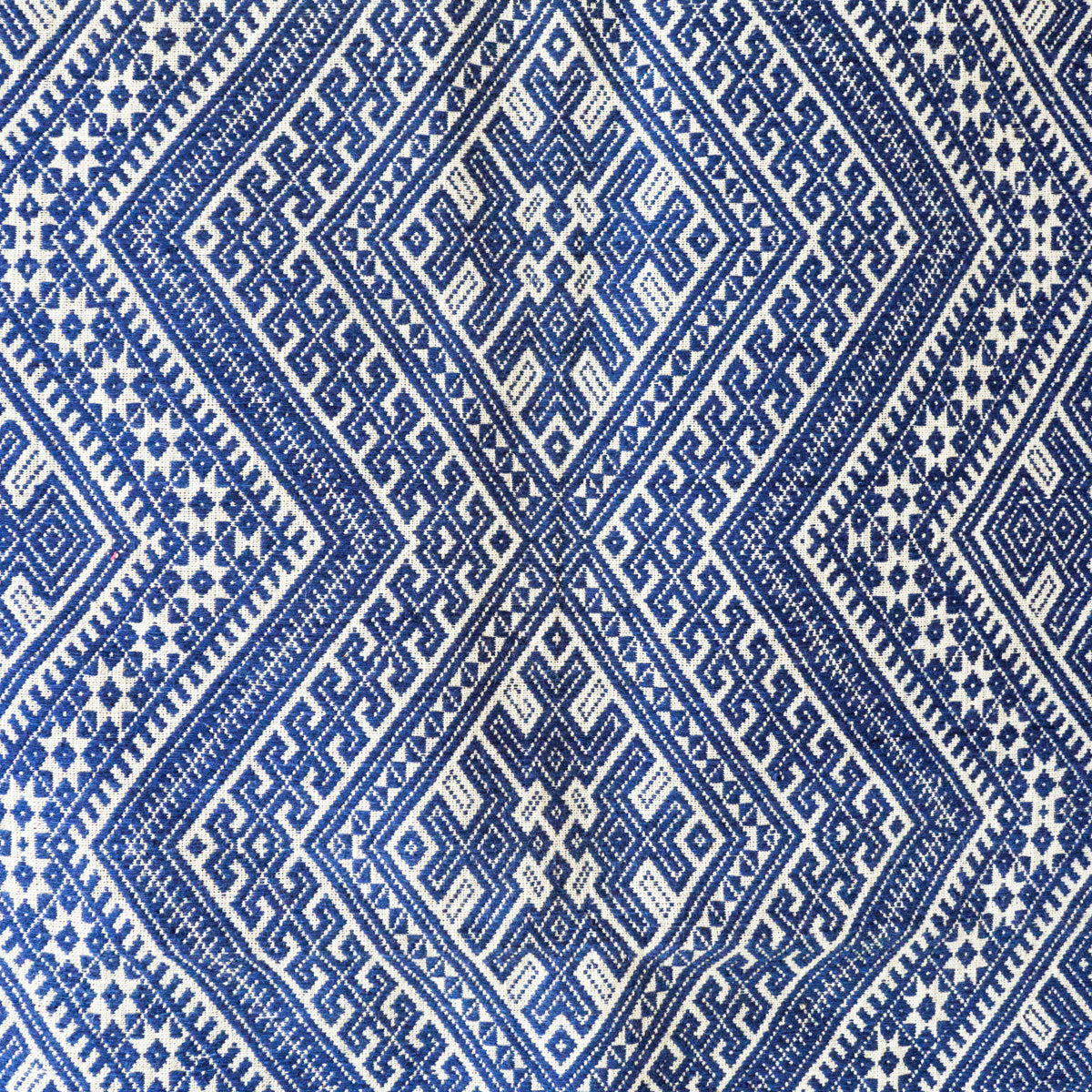 苗族藍染め手織りタペストリー