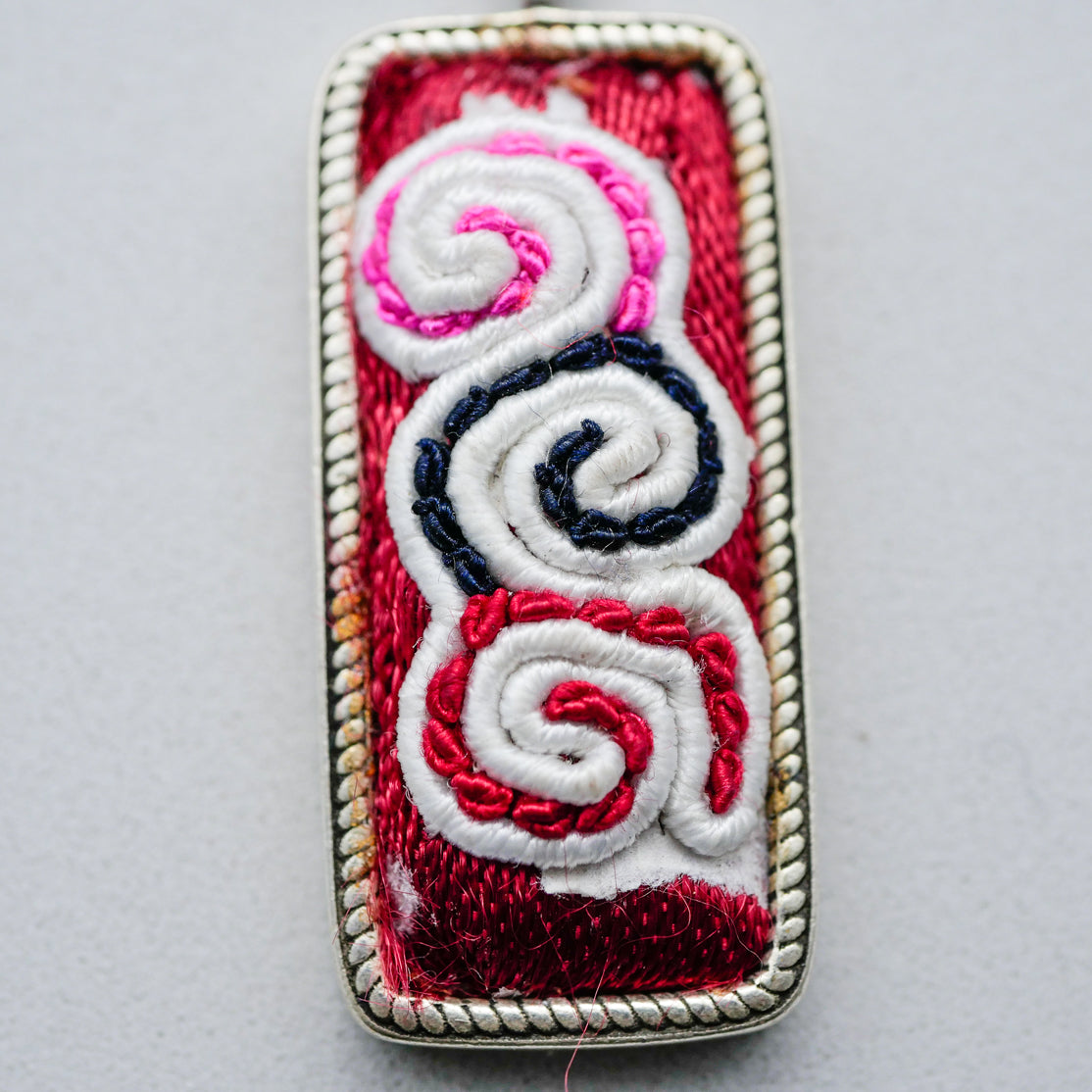 苗族刺繍ピアス