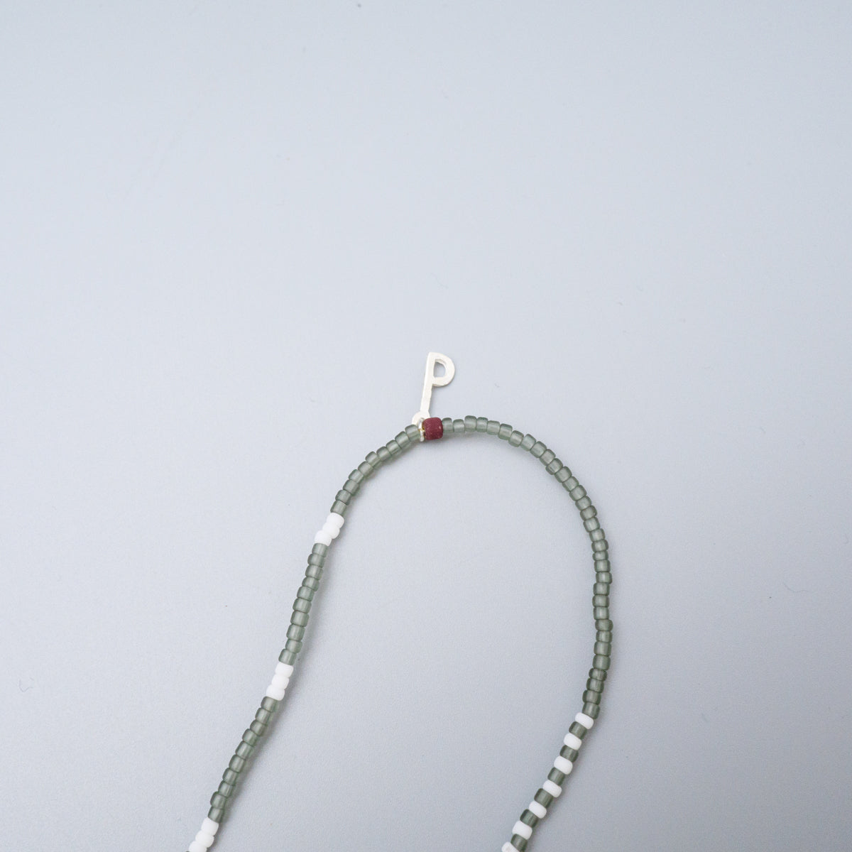 PERAPERAKビーズネックレス(モノトーナル)