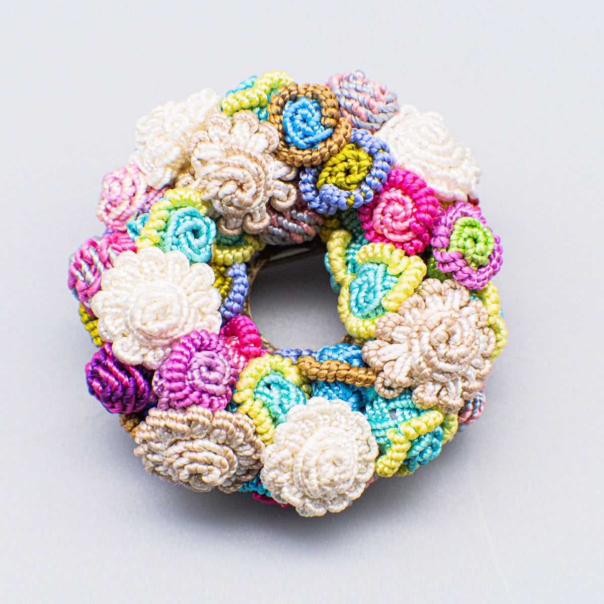 モロッコボタンブローチ