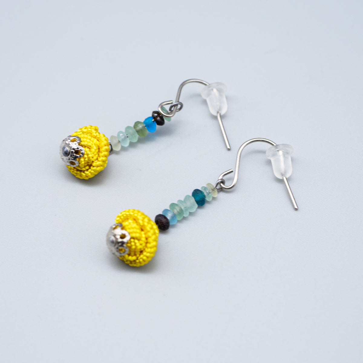 モロッコボタンピアス(フック)