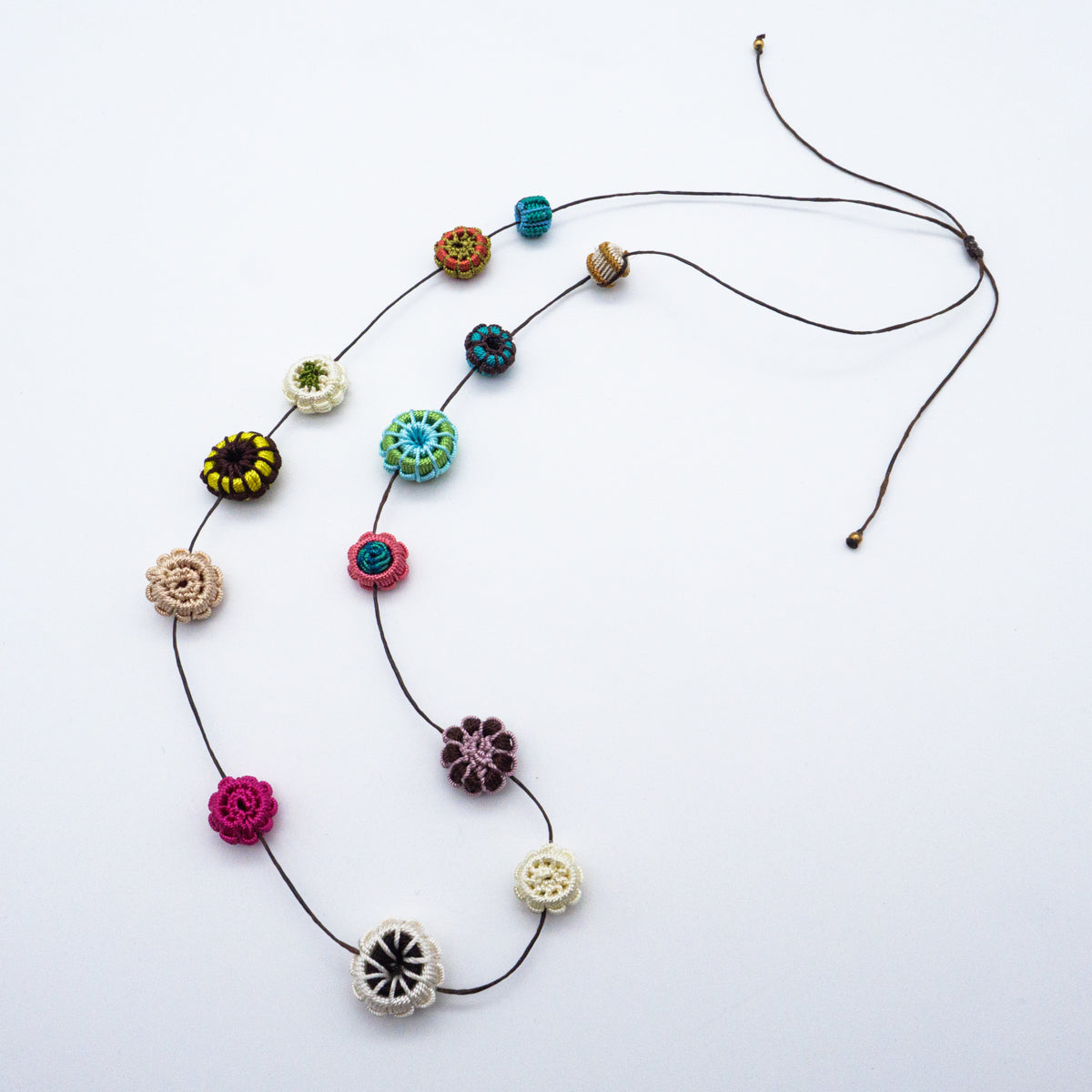 モロッコボタンネックレス(フラットタイプ)