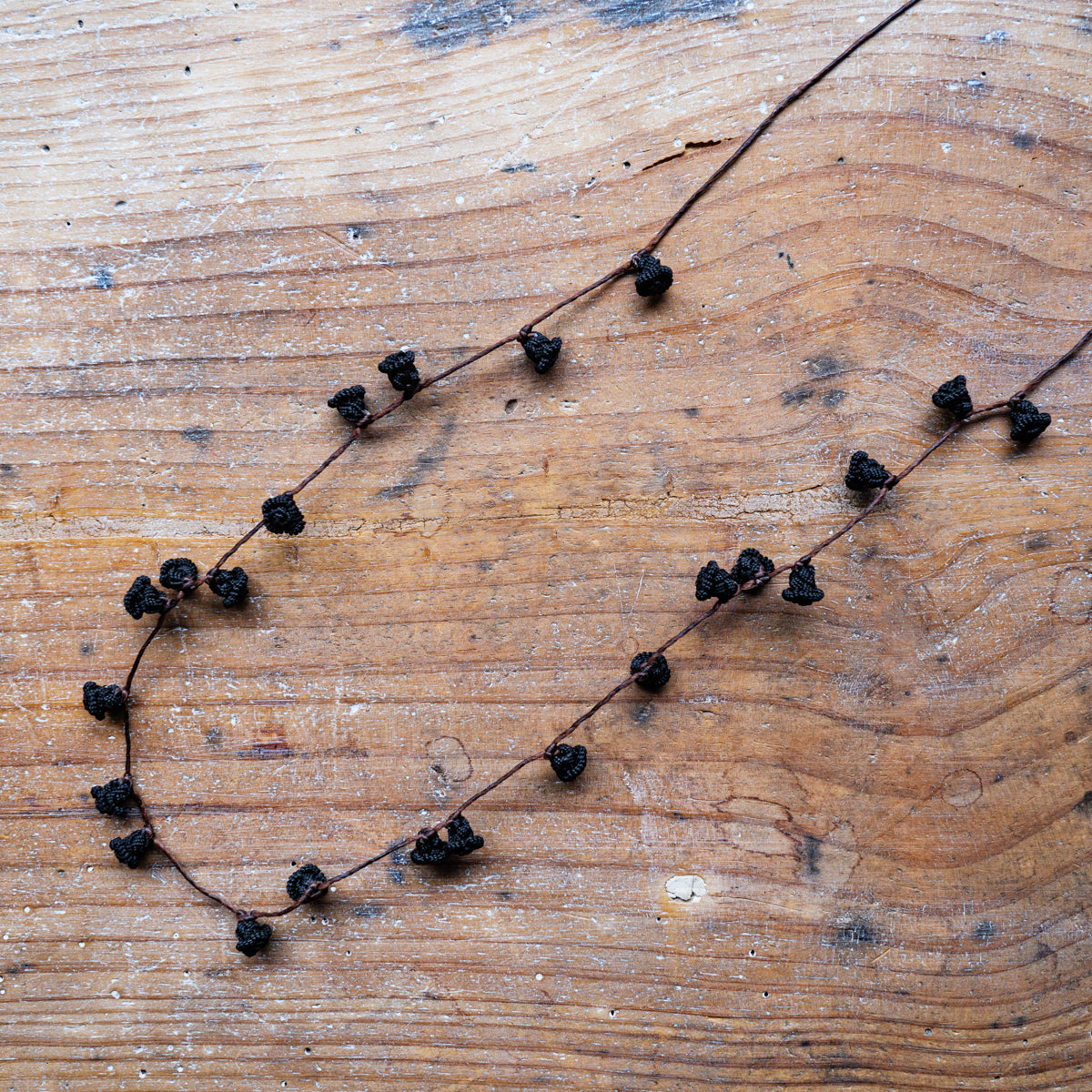 モロッコボタンネックレス(スタンダード)