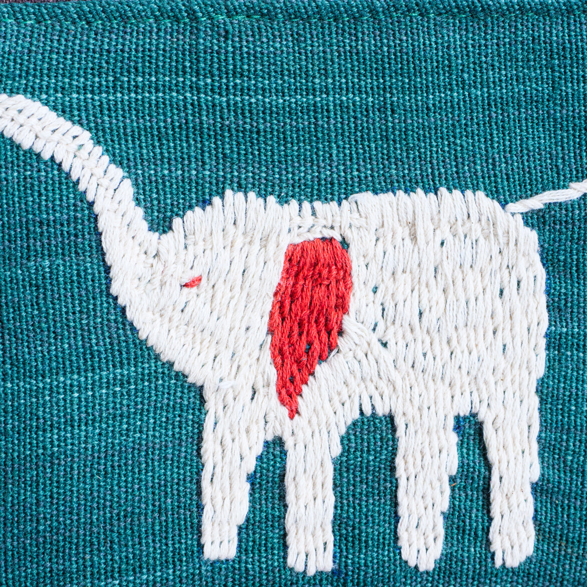 ナガ族手刺繍ポーチ