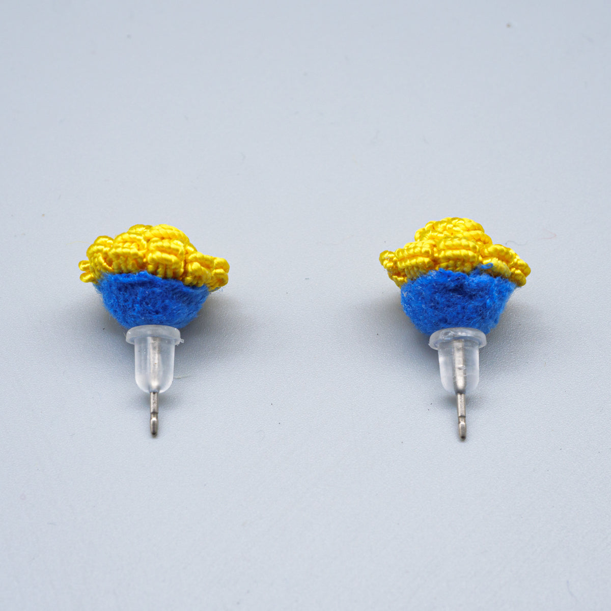 モロッコボタンピアス(平ボタン)