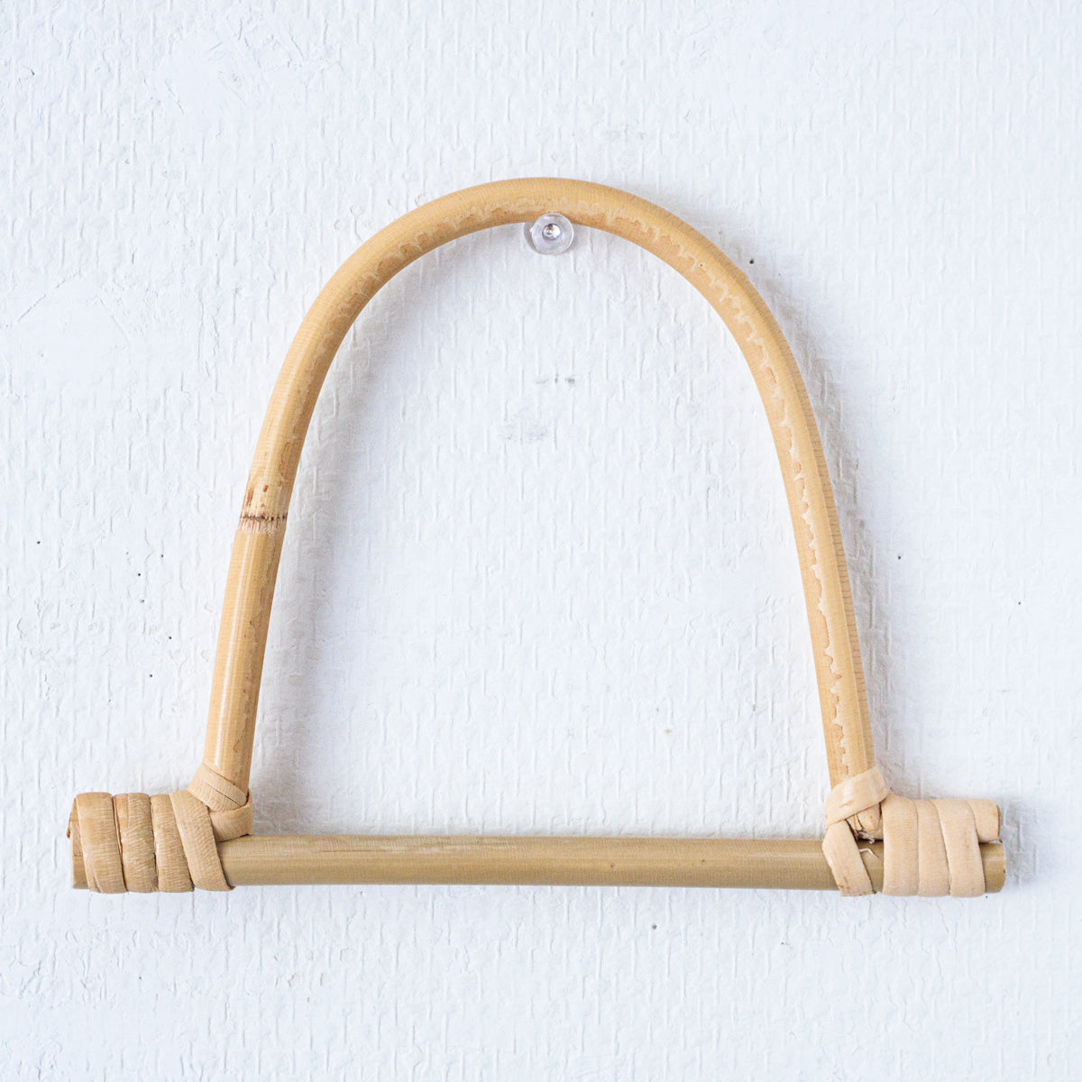 ラタンスカーフハンガー